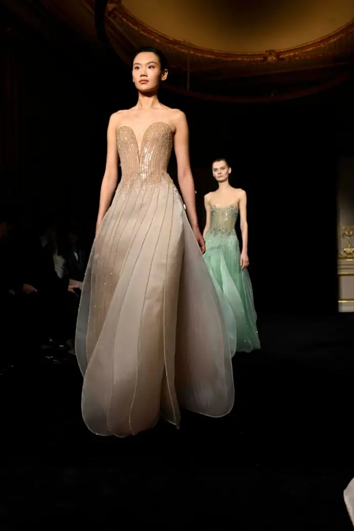 ll finale della sfilata Armani Privé spring-summer 2026 alla Paris haute couture (ph Francesc Ten/MFF)
