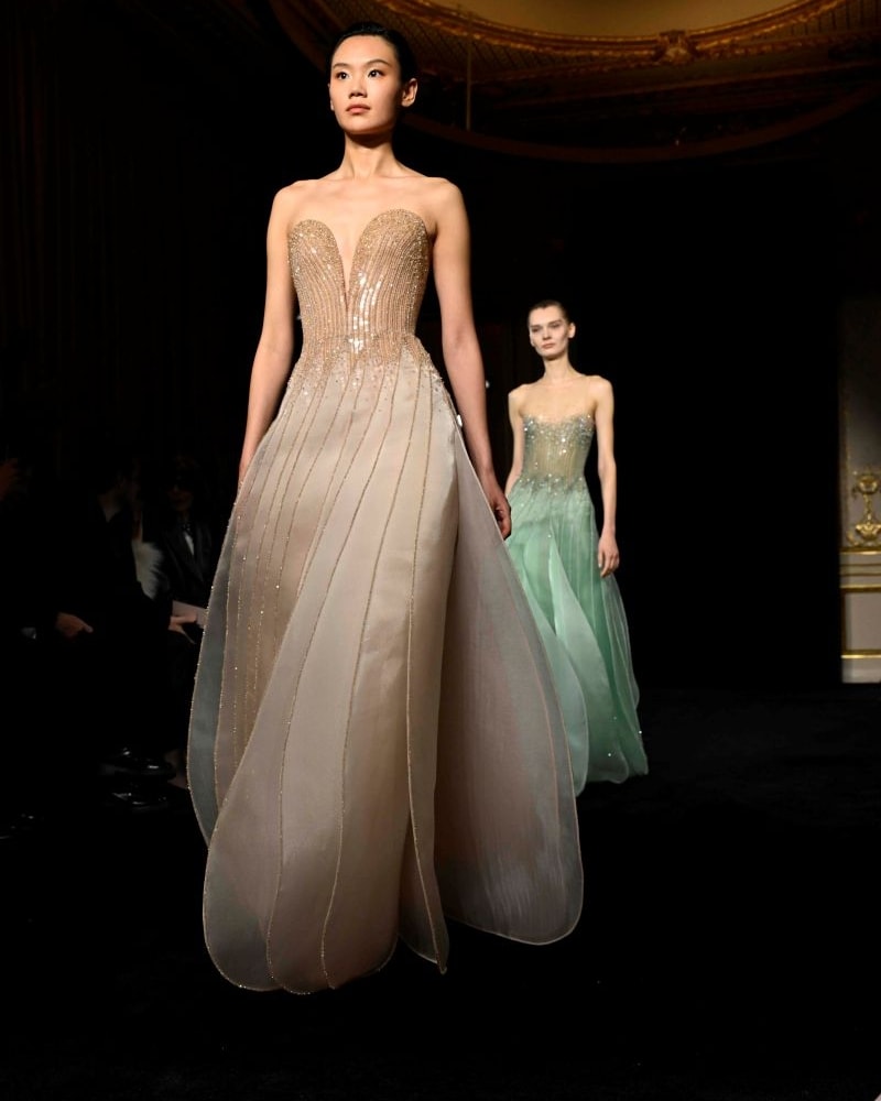 ll finale della sfilata Armani Privé spring-summer 2026 alla Paris haute couture (ph Francesc Ten/MFF)