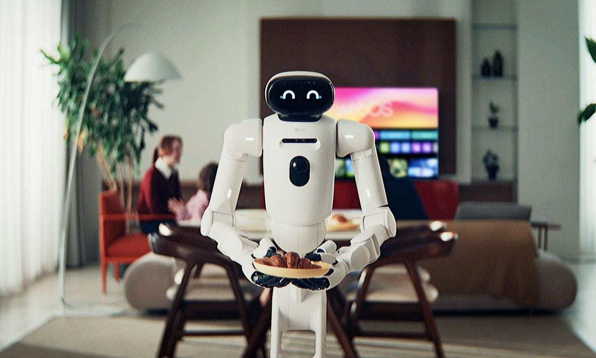 Robot e AI: LG svela CLOiD, il suo maggiordomo intelligente