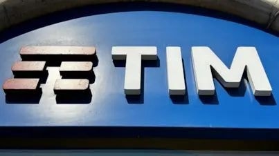 Tim Brasil pensa di nuovo alla fibra ottica: in trattative per ricomprare il 51% della jv con Ihs Towers