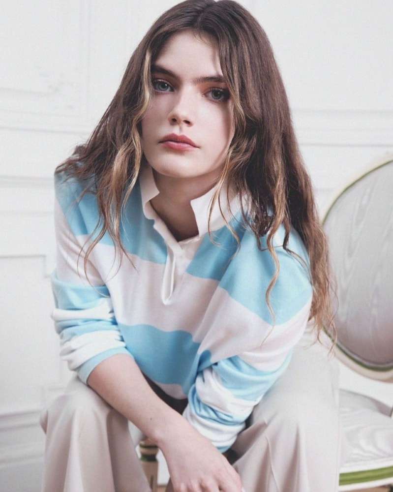Florence Hunt (ph Mireia Deulofeu, courtesy Dior)