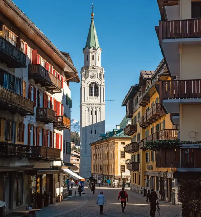 Il centro pedonale di Cortina d'Ampezzo.