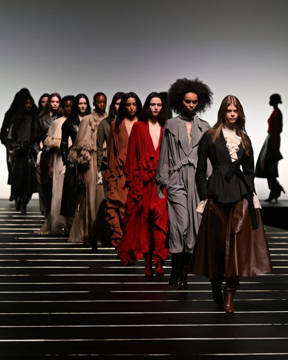 Il finale dello show Alberta Ferretti a Dubai (courtesy Alberta Ferretti)