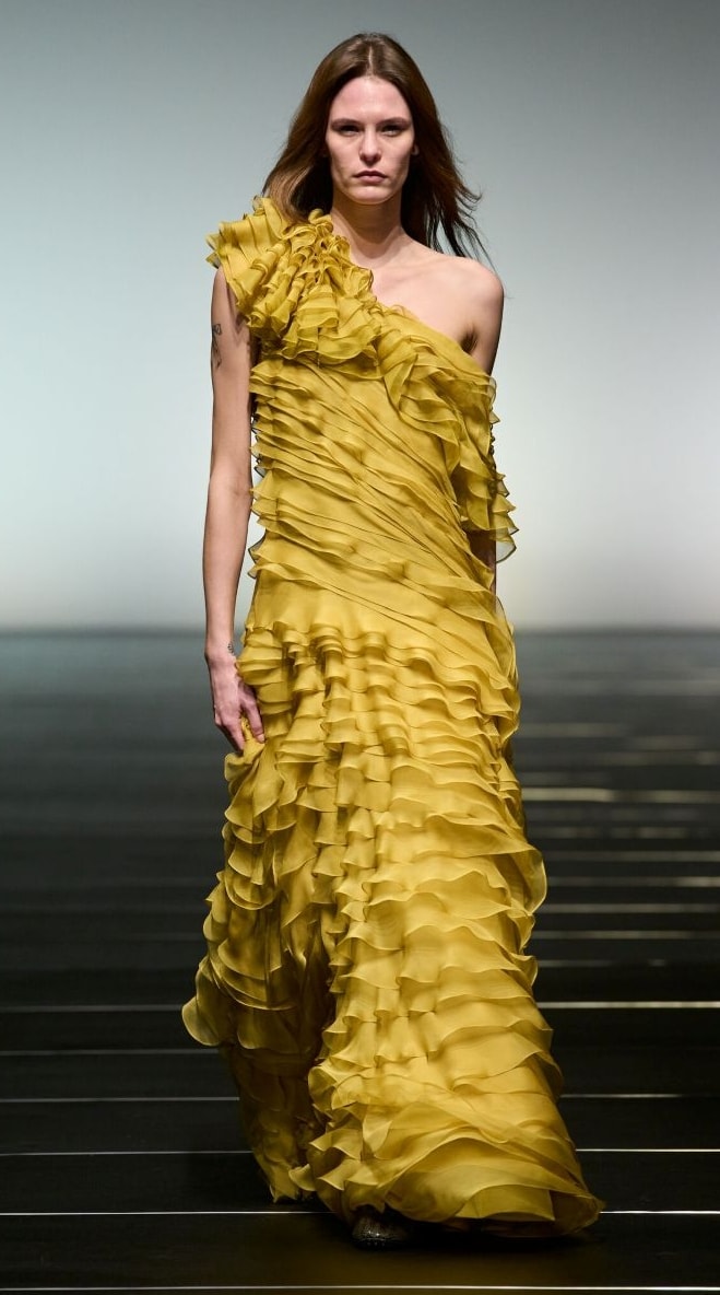 Un look Alberta Ferretti fall-winter 2026 (courtesy Alberta Ferretti)