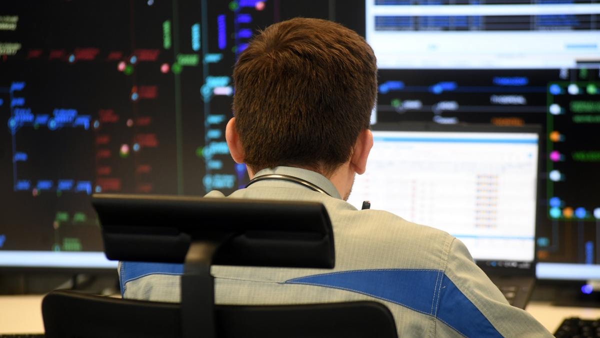 Aeroporti e dati sotto attacco: un big Usa lancia l’allarme alla Camera sulla sicurezza digitale 