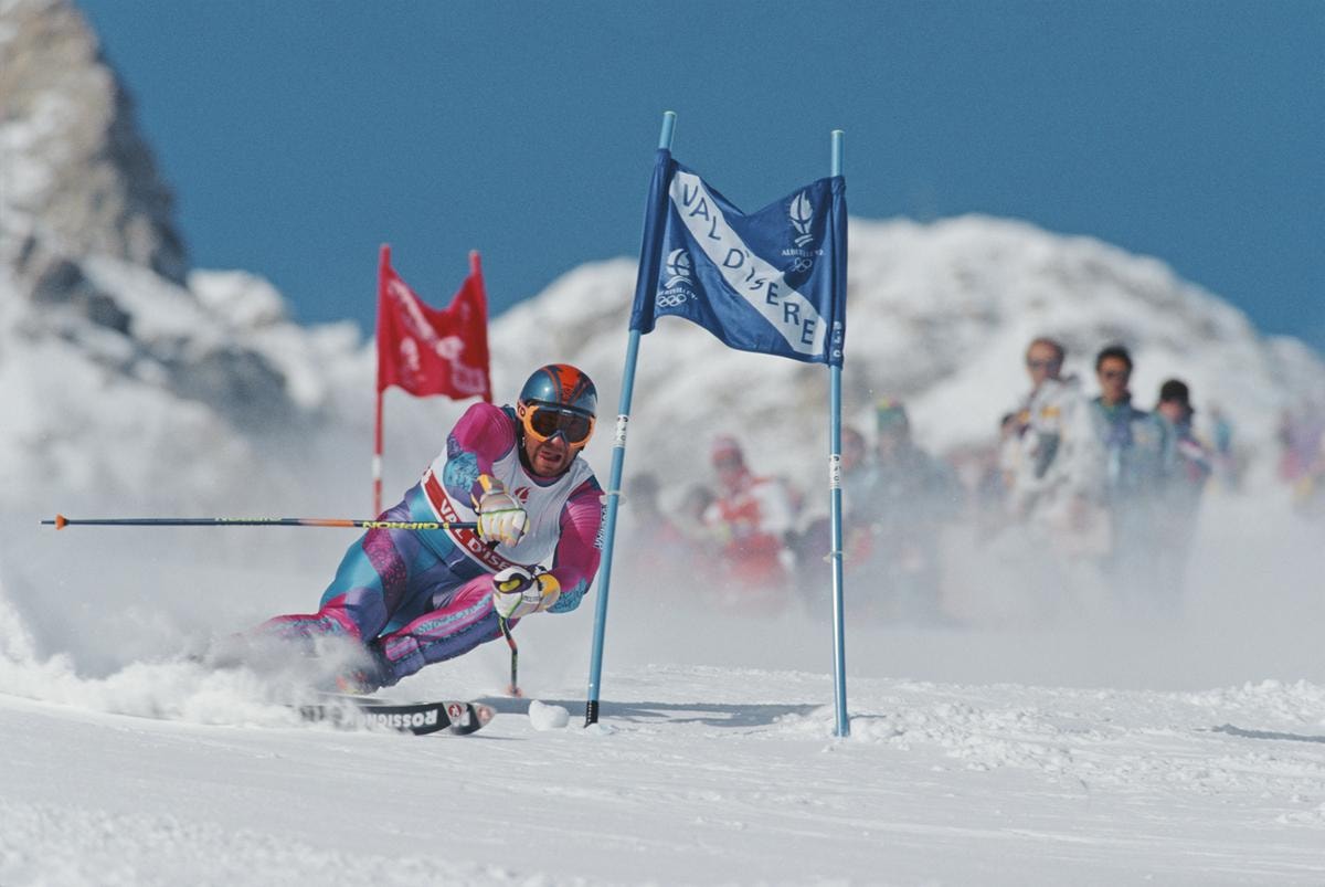 Alberto Tomba #6 dell'Italia conquista  la medaglia d’oro  ad Albertville nello slalom gigante il 18 febbraio 1992.