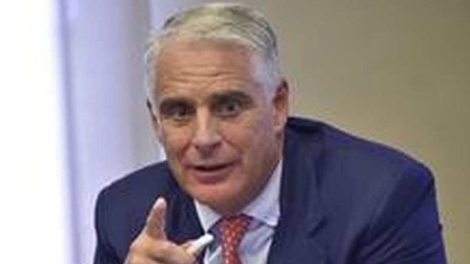 Il risiko di Unicredit: ecco perché Mps è la preda più facile per un'ops. Ma non è l'unica