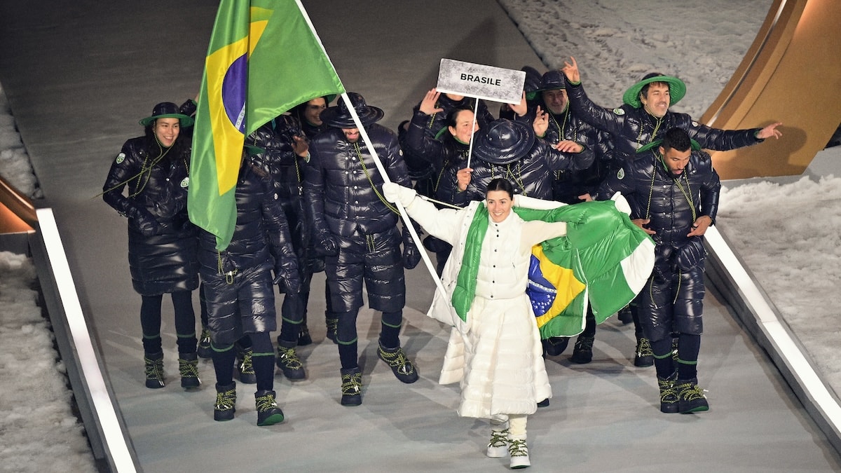 Il team Brasile con le divise ufficiali create da Moncler (courtesy Moncler)