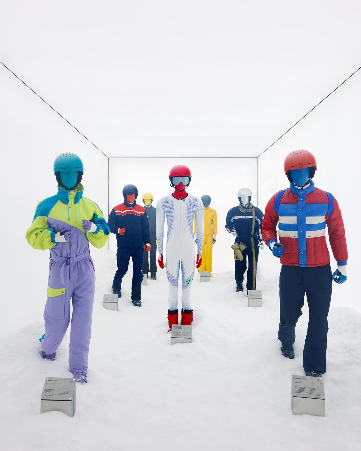 Un'immagine di The beyond performance exhibit di Moncler Grenoble (cortesy Moncler)