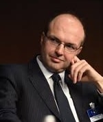 Mediobanca, risultati in chiaroscuro per la gestione Mps. Tengono Compass e risparmio gestito, ma cade l’investment banking