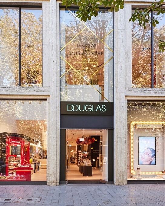 Un negozio Douglas (ph official website)
