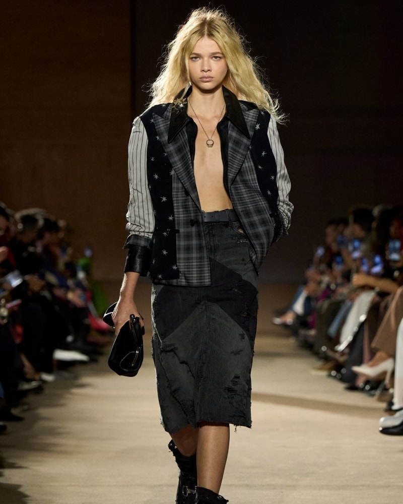 Un look Coach fall 2026 (ph Isidore Montag, courtesy Coach)