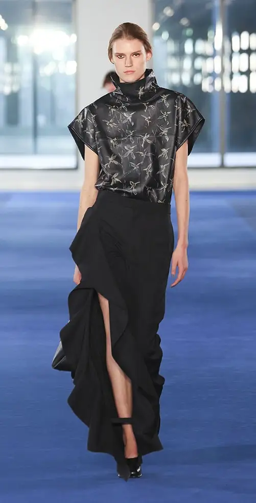 Un look Proenza Schouler fall-winter 2026/27 (courtesy Proenza Schouler)