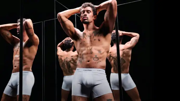 Bad Bunny nella campagna Calvin Klein (ph Calvin Klein official website)