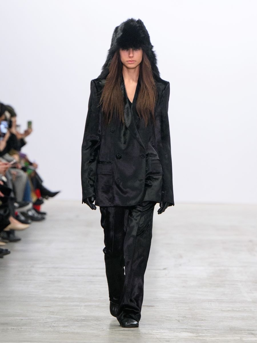 Un look Fforme fall-winter 2026 (ph Francesc Ten/MFF)