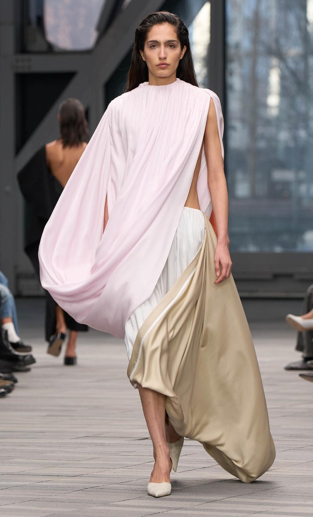 Un look Calvin Klein collection fall-winter 2026/27 (ph Isidore Montag, courtesy Calvin Klein collection)