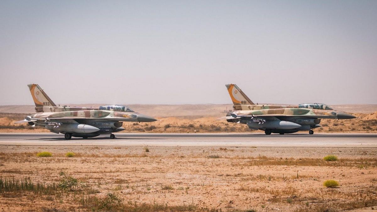 La Germania guarda agli Usa per i nuovi caccia F-35 aprendo la crisi tra Parigi e Berlino 