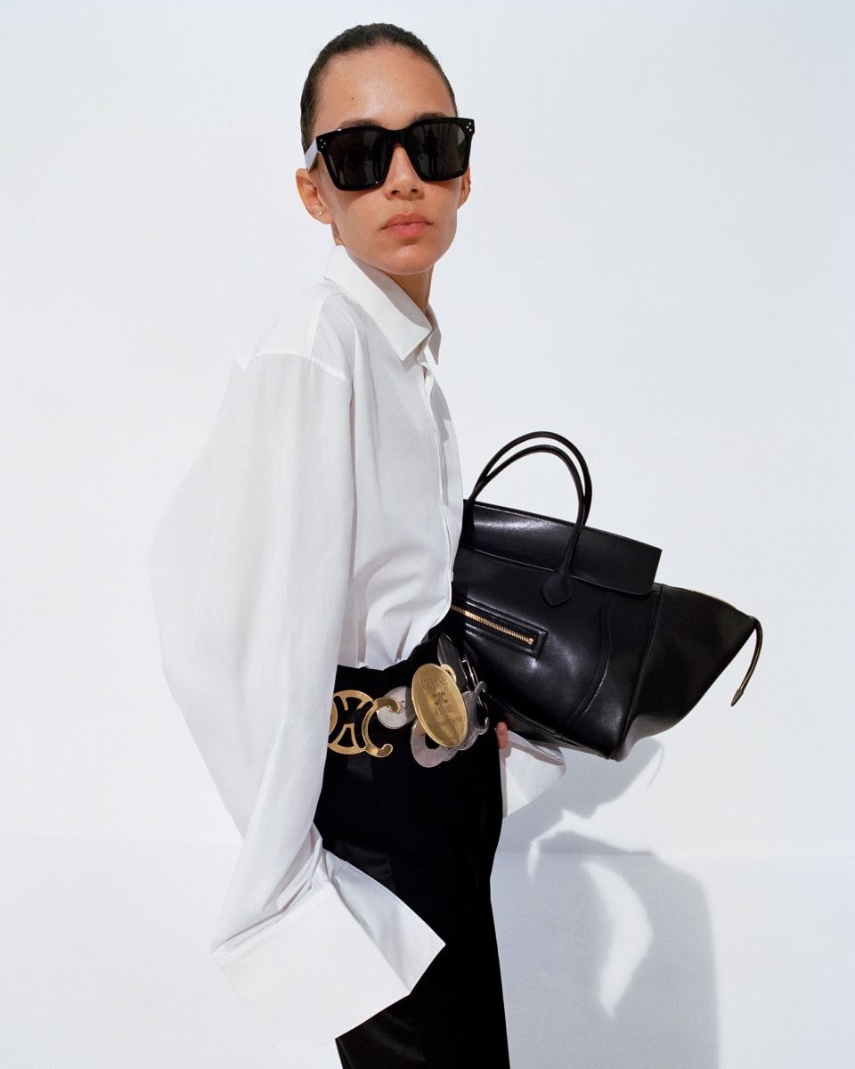 Binx Walton in uno scatto della campagna summer 2026 di Celine (ph Zoe Ghertner, courtesy Celine)
