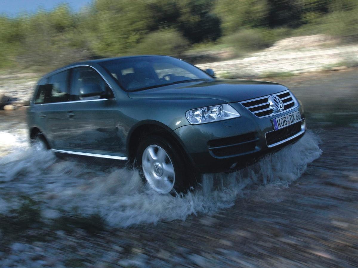 Volkswagen Touareg, il SUV che ha trainato un Boeing e vinto la Dakar