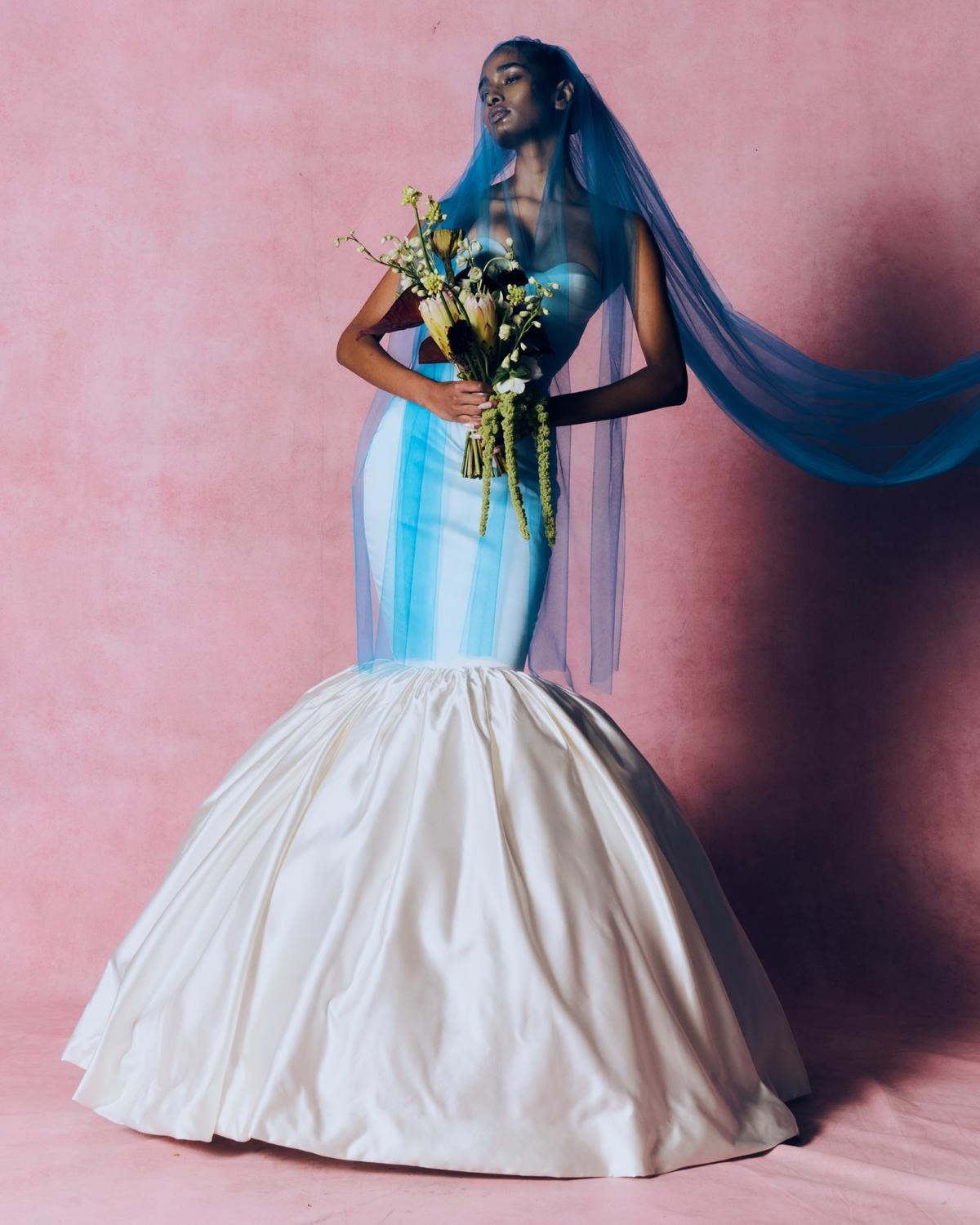 Un look Harris Reed fall-winter 2026/27 (ph Suleika Mueller, courtesy Harris Reed)