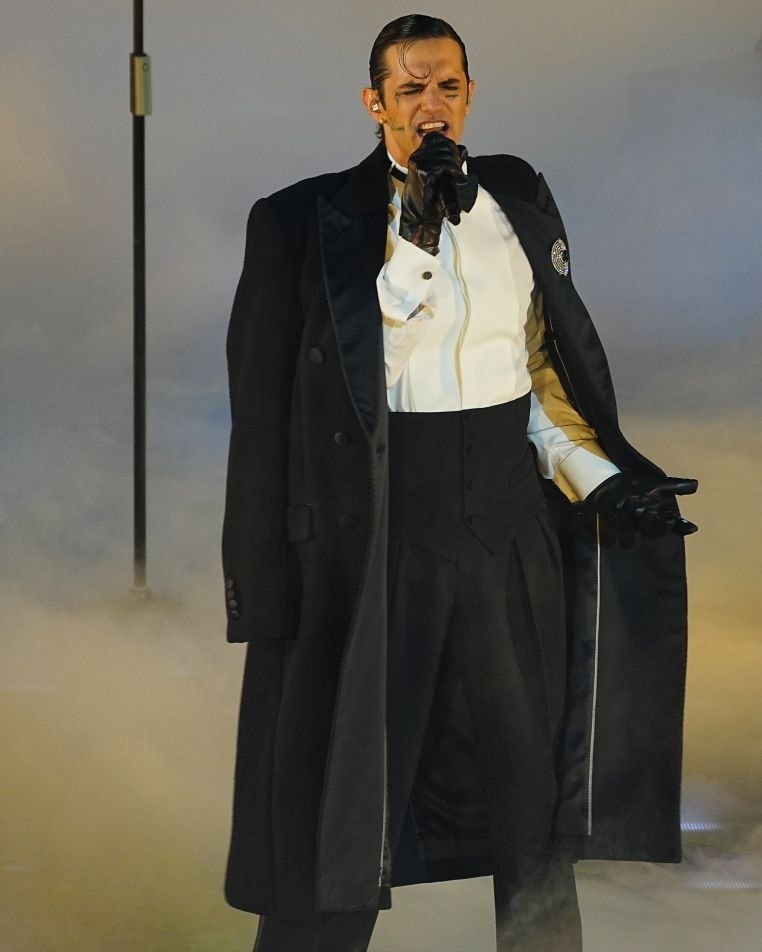 Achille Lauro in Dolce&Gabbana alla cerimonia di chiusura delle Olimpiadi (courtesy Dolce&Gabbana)