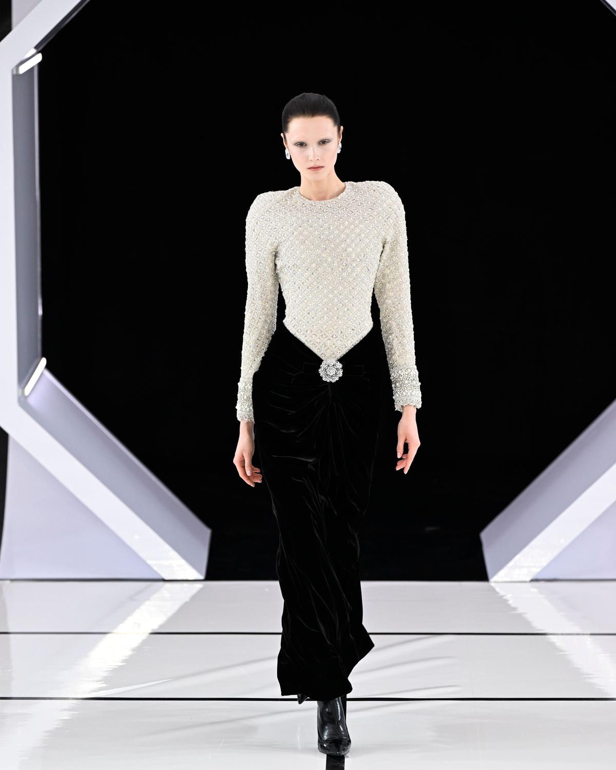 Un look Richard Quinn fall-winter 2026 (Francesc Ten/MFF)