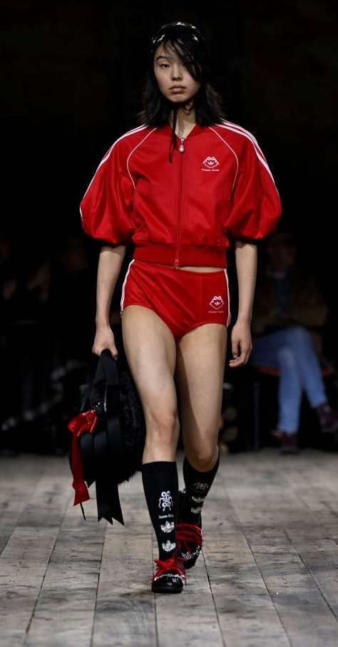 Un look Simone Rocha fall-winter 2026 (ph Francesc Ten/MFF)