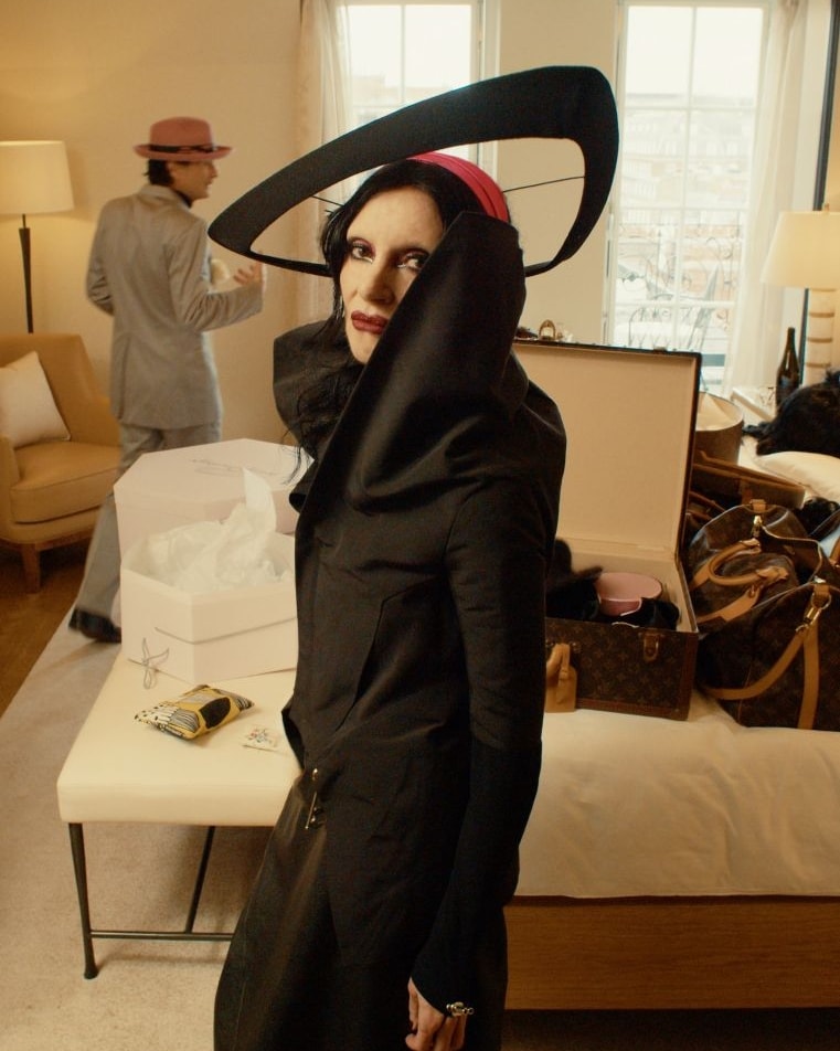 Una creazione Stephen Jones Millinery fall-winter 2026/27 (courtesy Stephen Jones Millinery)