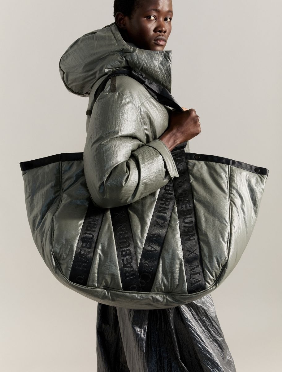 Un look della capsule Max&co. e Ræburn autunno-inverno 2026 (courtesy Max&co.)