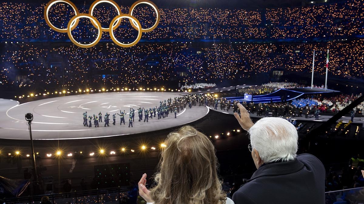 Il presidente della Repubblica Mattarella e la figlia Laura alla cerimonia di inaugurazione delle Olimpiadi