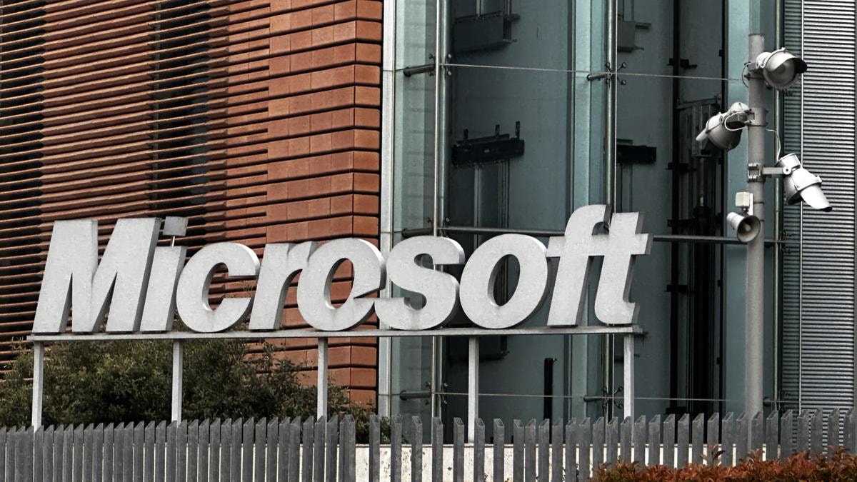 Il Giappone mette le big tech Usa nel mirino: ispezione a sorpresa dell’Antitrust nella sede di Microsoft