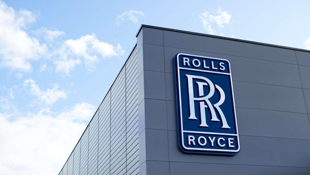 Rolls-Royce, balzo degli utili (+40%) e buyback tra 7 e 9 miliardi. Il titolo corre sul listino di Londra 