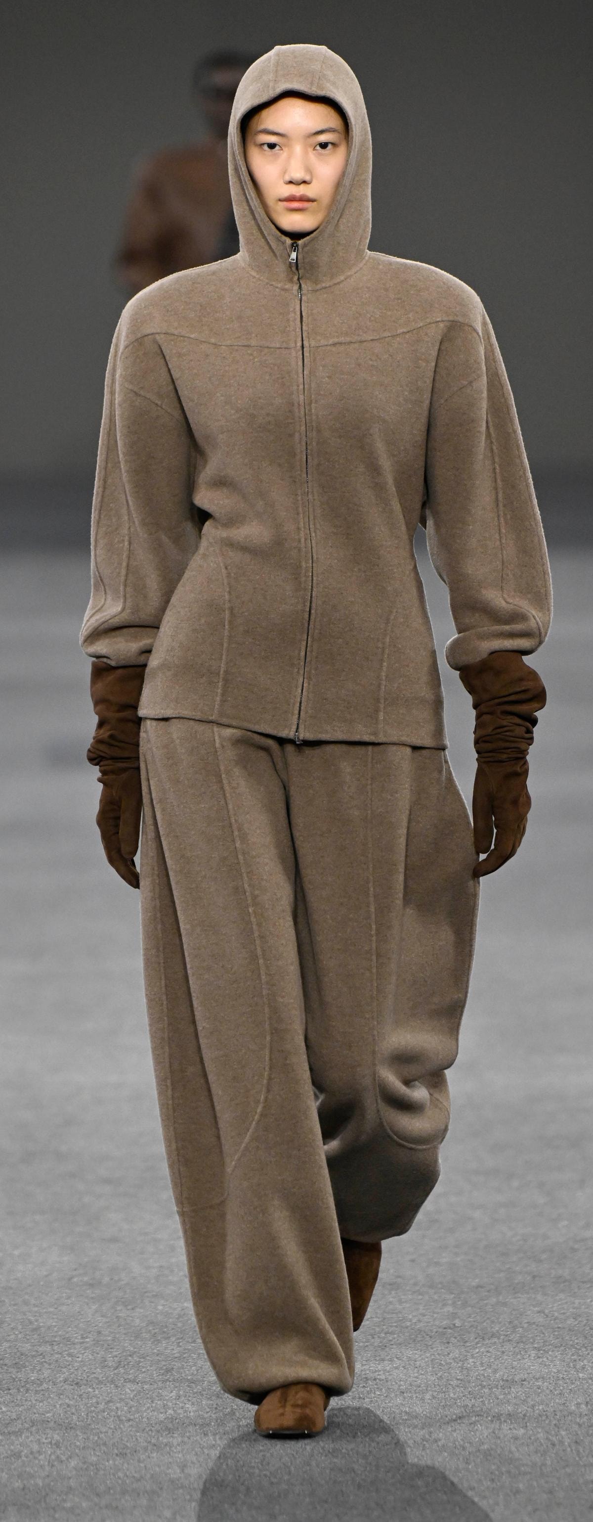 Un look Max Mara fall-winter 2026/27 (ph Francesc Ten/MFF)
