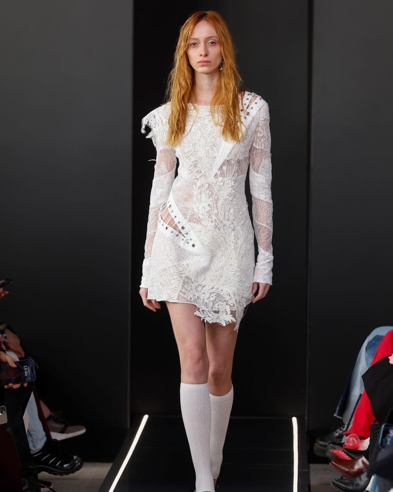 Un look Florania fall-winter 2026 (ph Francesc Ten/MFF)