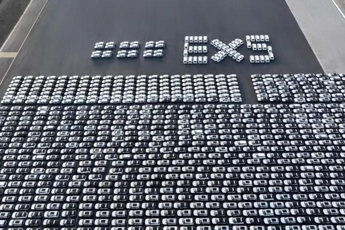 Chi è davvero Geely? Il colosso cinese che possiede Volvo e ora sbarca in Europa