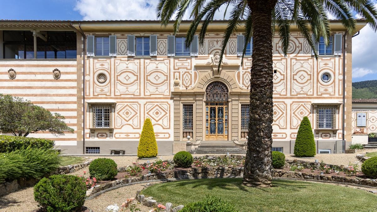 La Toscana conquista i super-ricchi: tra attici moderni e ville storiche, ecco le più belle proposte immobiliari