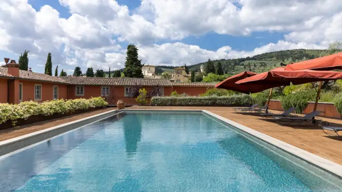 La Toscana conquista i super-ricchi: tra attici moderni e ville storiche, ecco le più belle proposte immobiliari