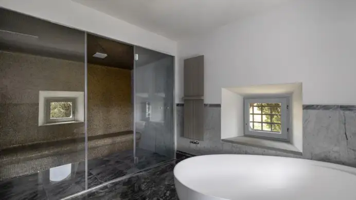 La Toscana conquista i super-ricchi: tra attici moderni e ville storiche, ecco le più belle proposte immobiliari