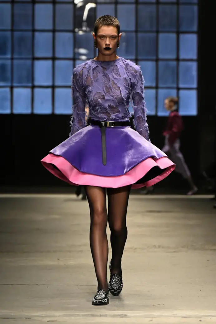 Un look Roberto Cavalli fall-winter 2026/27 (ph Francesc Ten/MFF)