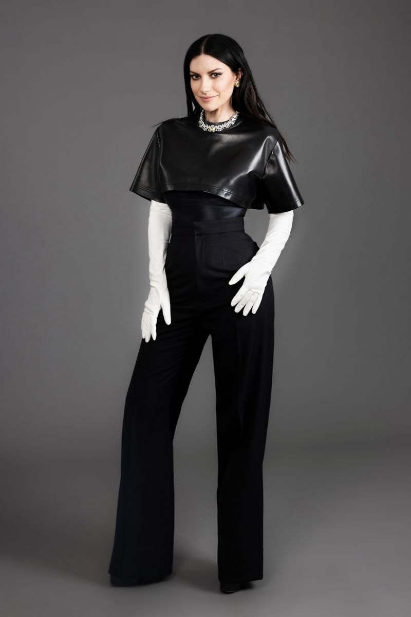 Laura Pausini in Balenciaga (ph Virginia Bettoja, courtesy Balenciaga)