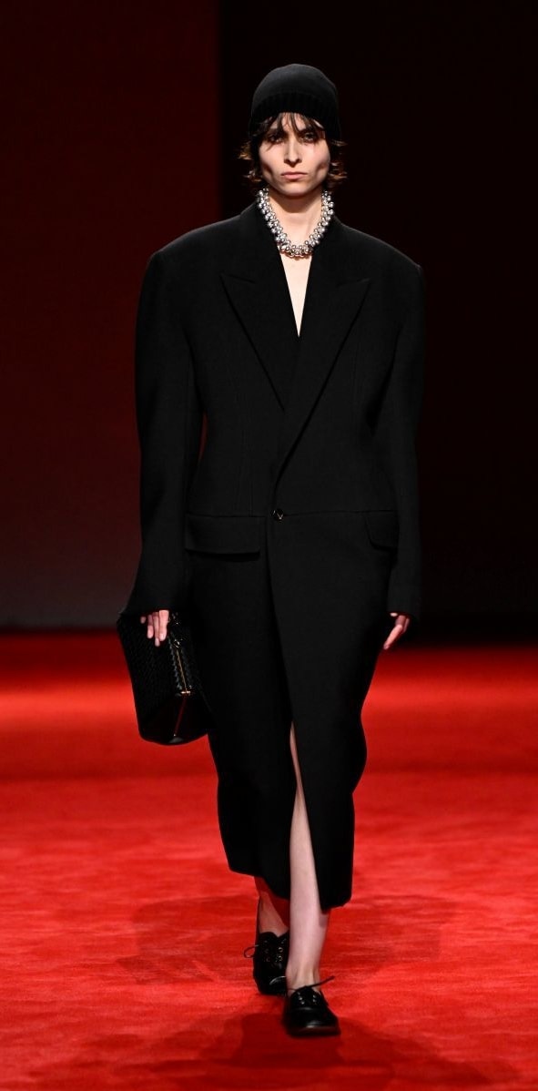 Un look Bottega Veneta winter 2026 (courtesy Bottega Veneta)