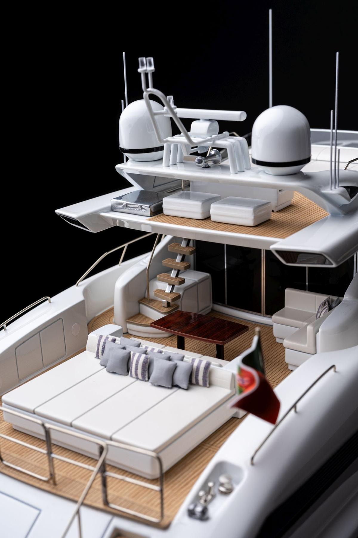 Il Mangusta 94.