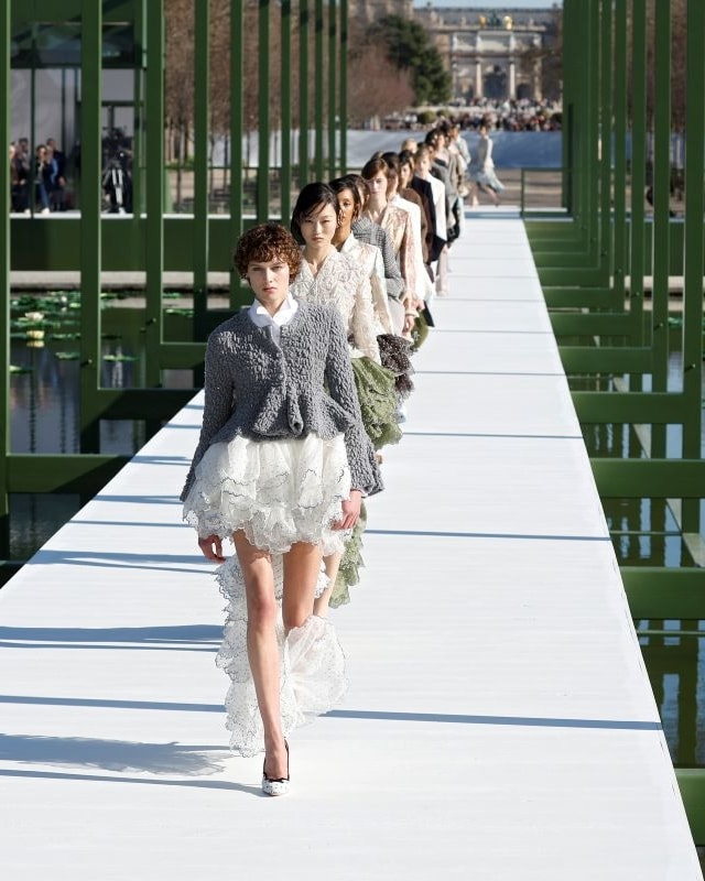 Il finale della sfilata Dior fall-winter 2026/27 (ph Francesc Ten/MFF)