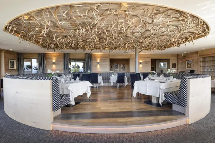 Il ristorante dell'Hotel Chalet Mirabell.