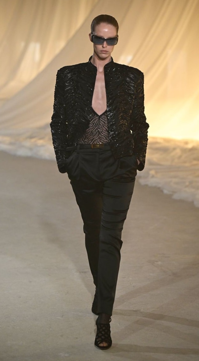 Un look Balmain fall-winter 2026/27 (ph Francesc Ten/MFF)