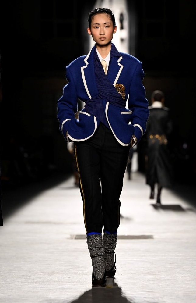 Un look Dries Van Noten fall-winter 2026/27 (ph Francesc Ten/MFF)