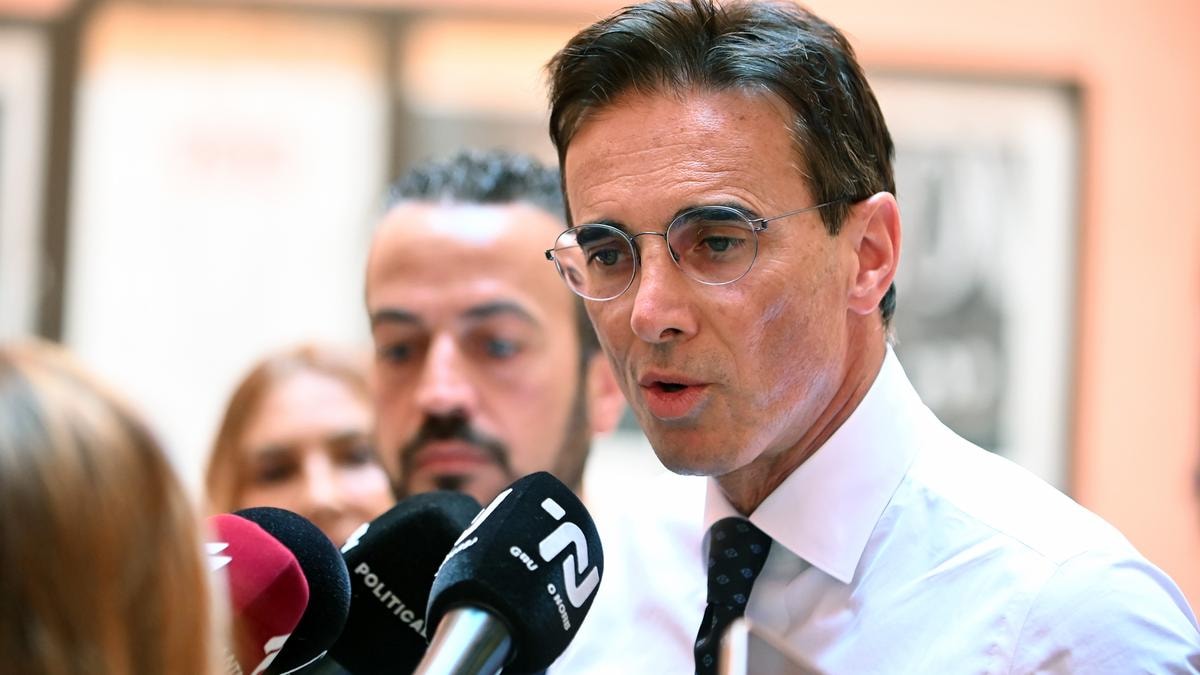 Risiko bancario, Turco (M5S): «Tutti scappano dal bubbone Mps-Mediobanca-Generali, ma è già esploso»