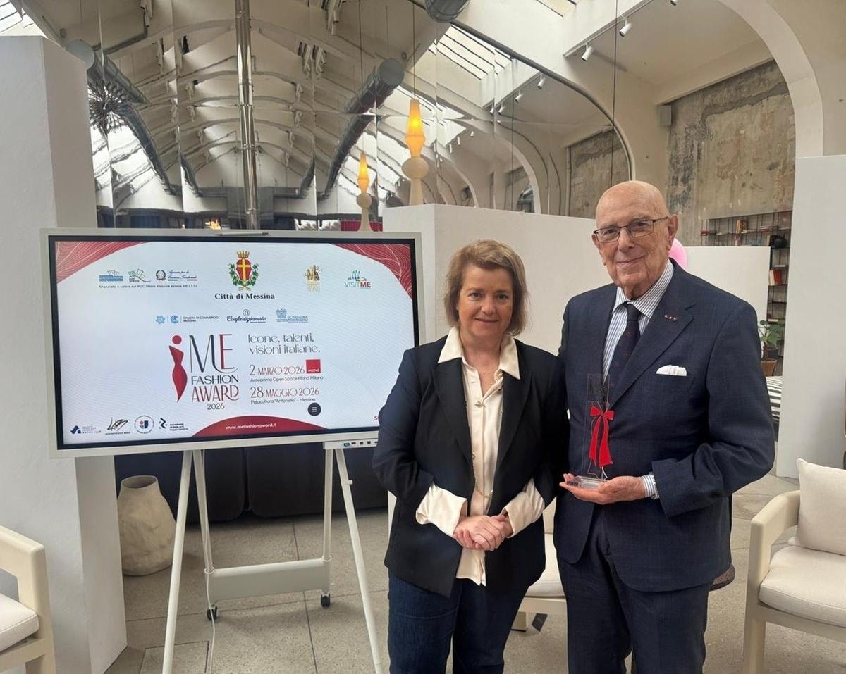 La founder del Me fashion award Patrizia Casale con il Cavaliere del lavoro Mario Boselli premiato con il riconoscimento alla carriera (courtesy Iccf)