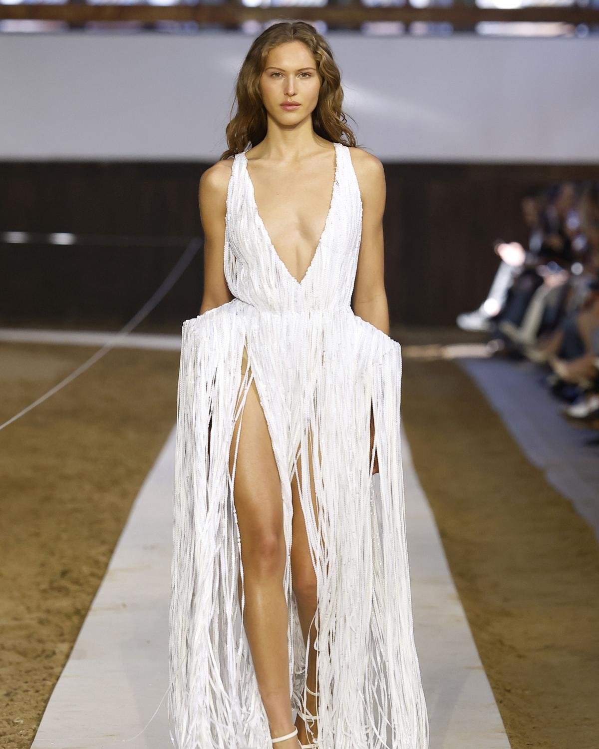 Un look Stella McCartney fall-winter fall-winter 2026/27 (Francesc Ten/MFF)