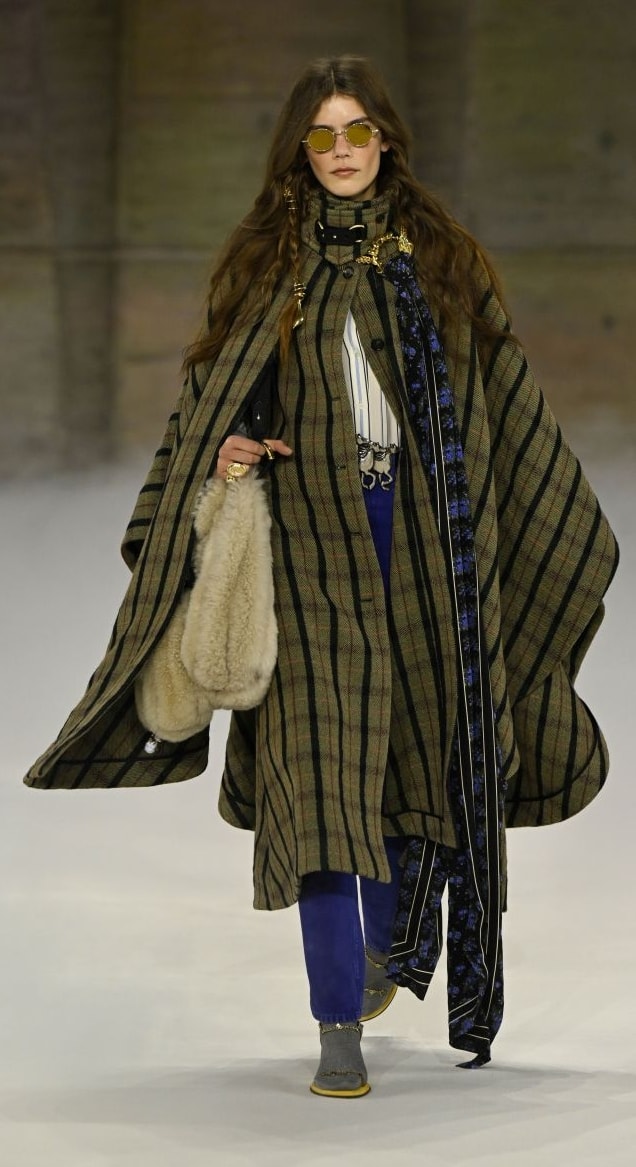Un look Chloé fall-winter 2026/27 (ph Francesc Ten/MFF)